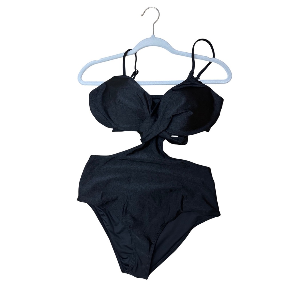 CUPSHE Black Twist Front Cutout Monokini One Piece Swimsuit Large NWT